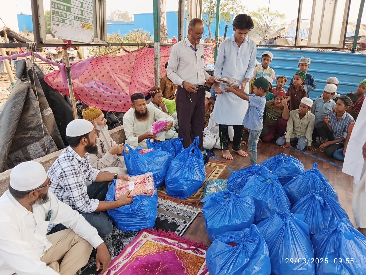 CLOTHES DISTRIBUTION